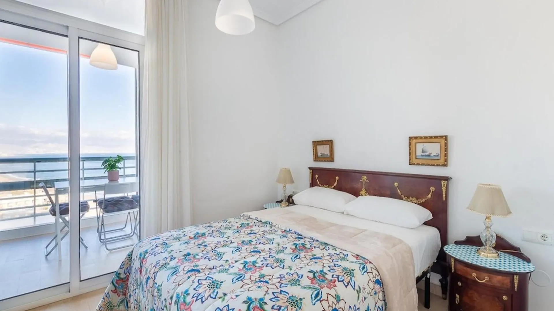 Apartment With Shared Pool Near Beach Torremolinos Spanje