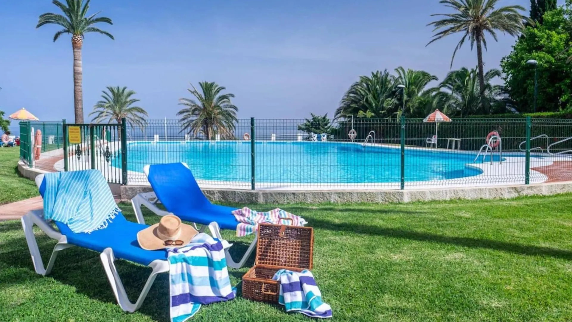 Apartment With Shared Pool Near Beach Torremolinos