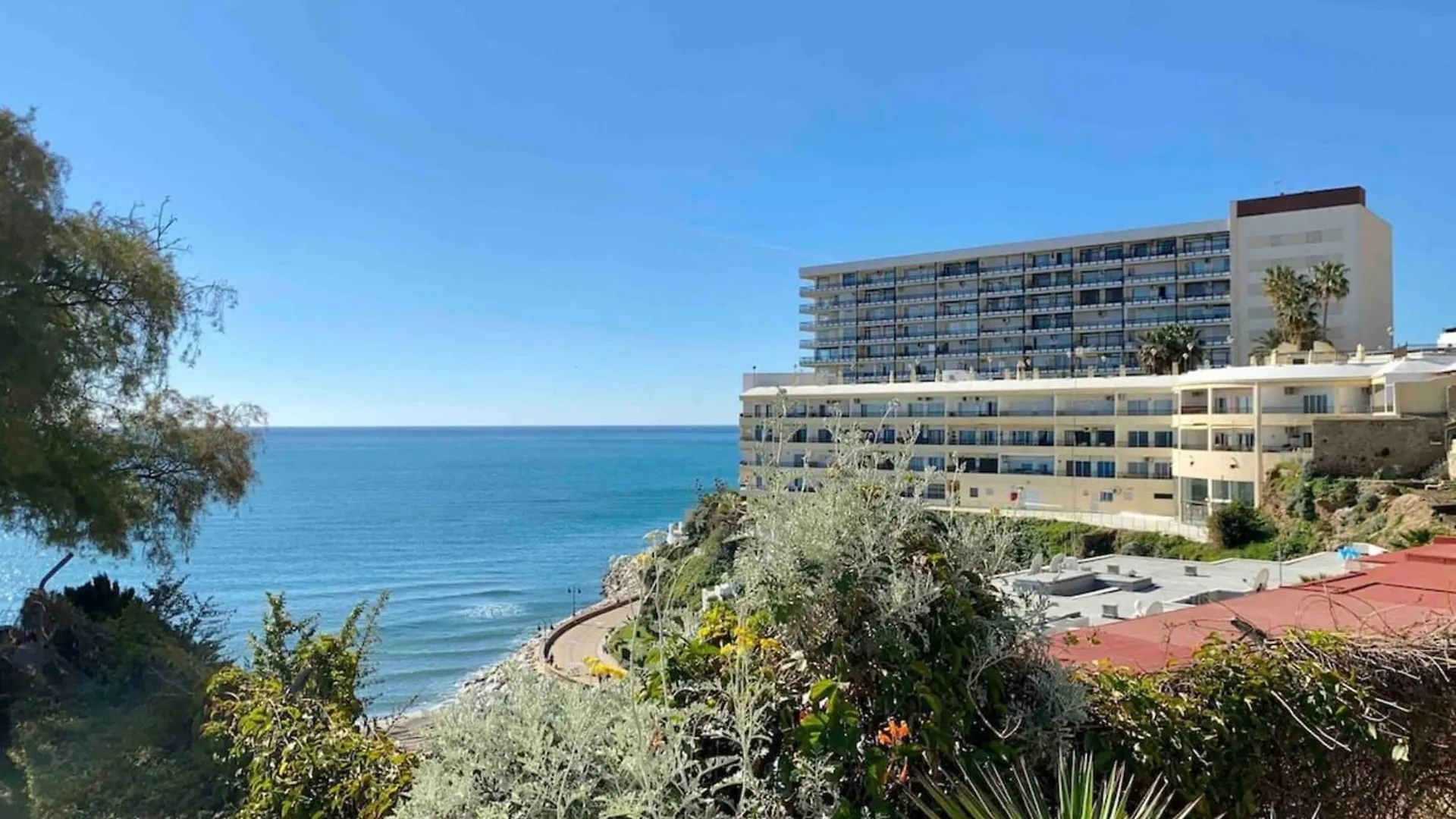 Apartment With Shared Pool Near Beach Torremolinos Spanje